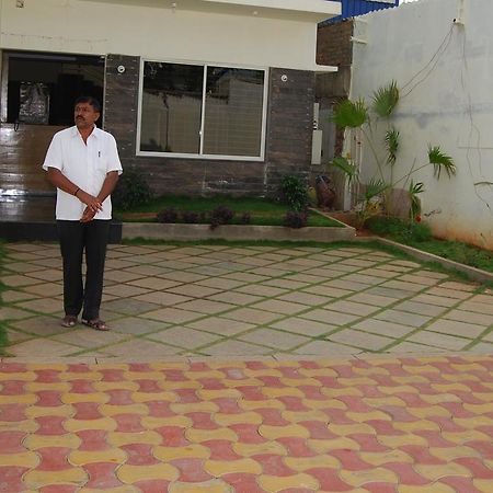 Pratham Residency Ξενοδοχείο Mysore Εξωτερικό φωτογραφία